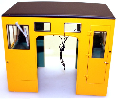 (image for) 45ton Diesel cab yellow ( Large Scale Kit Bashing )